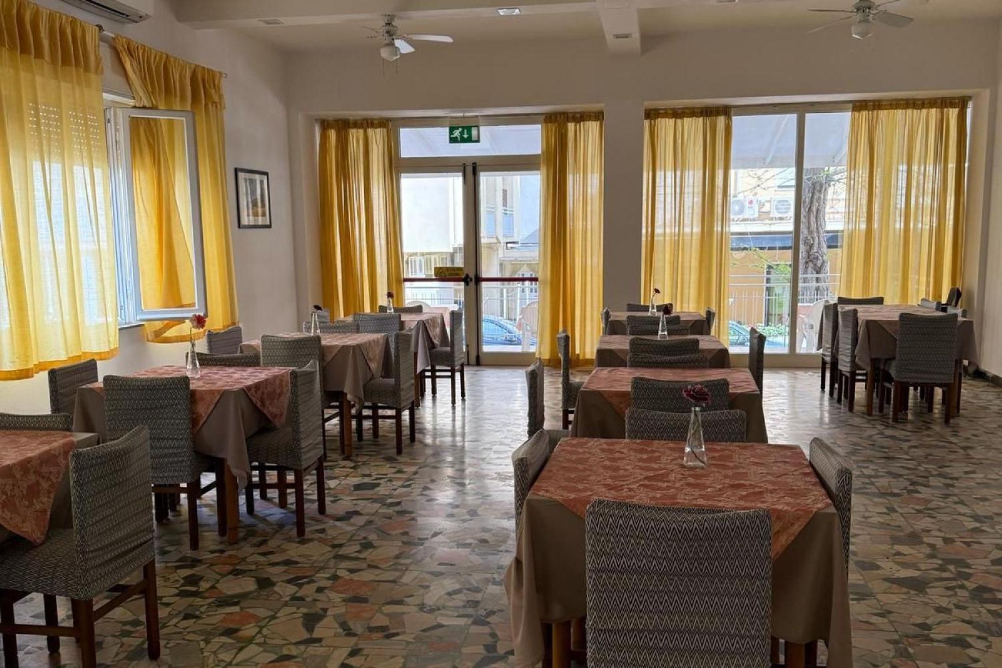 Hotel Nives 리미니 외부 사진