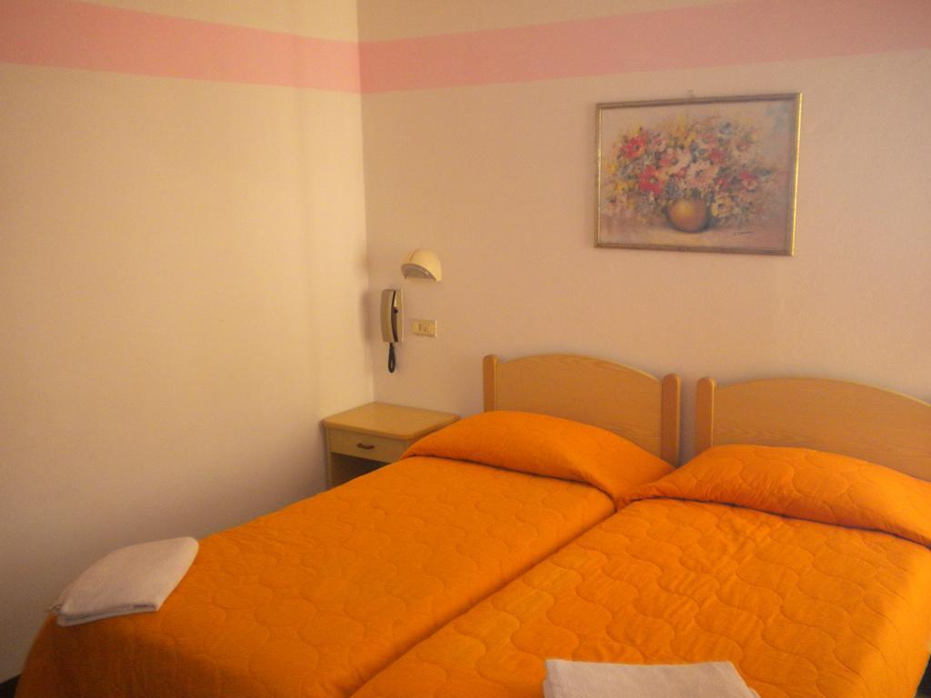 Hotel Nives 리미니 객실 사진