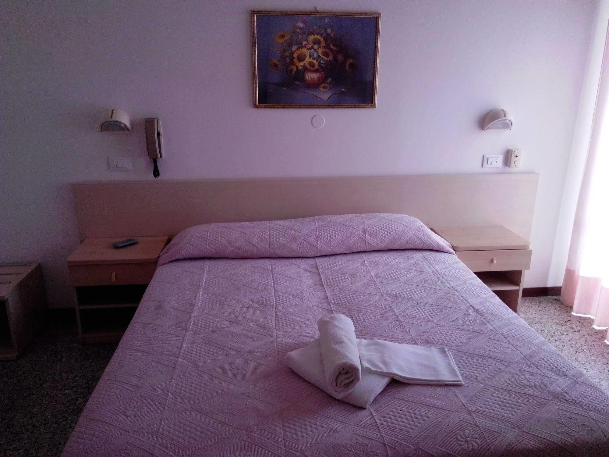 Hotel Nives 리미니 외부 사진